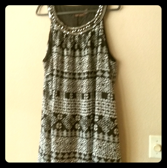 Dress - Picture 1 of 1